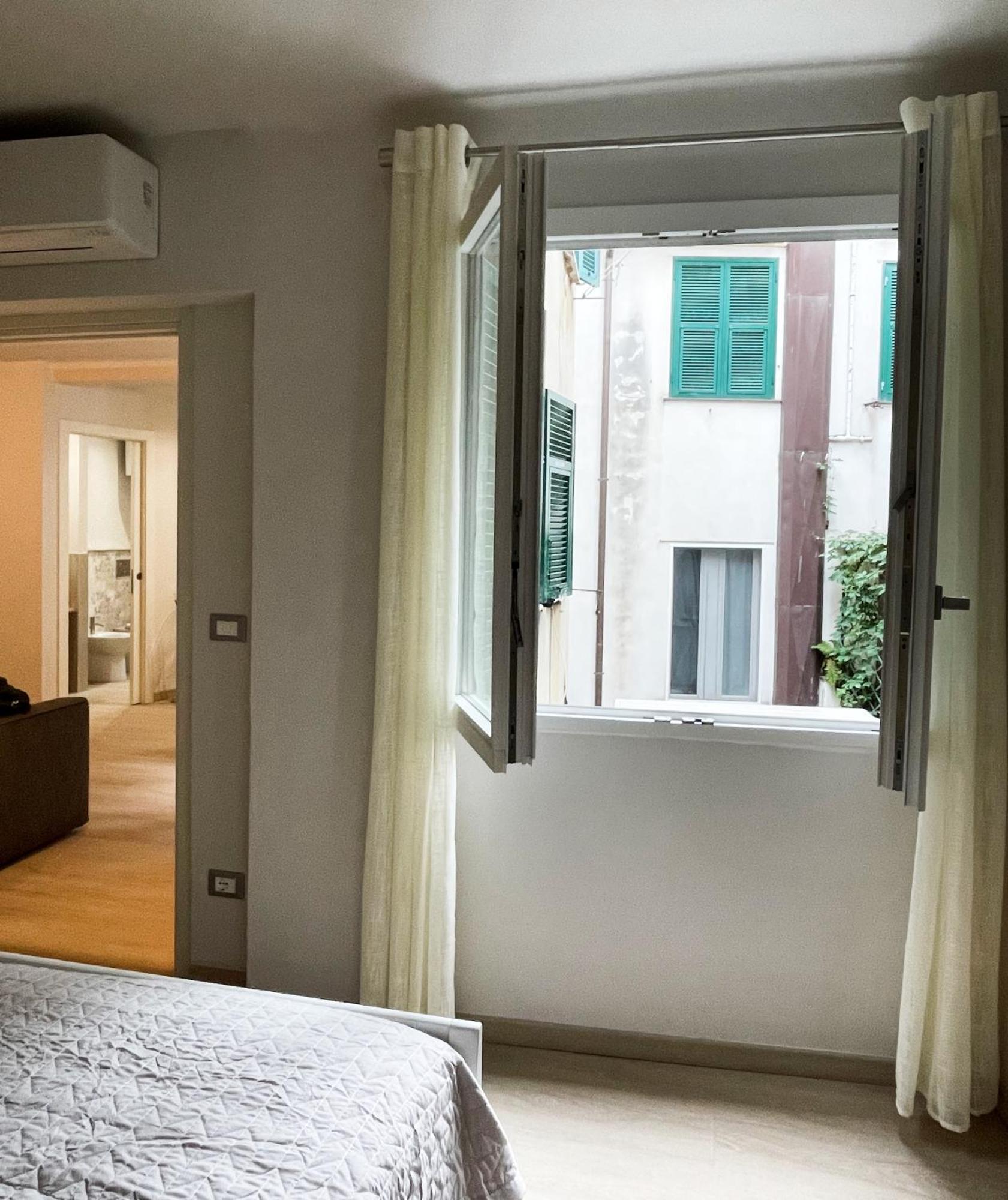 Baxeico Old Town Parking Free Apartman Genova Kültér fotó